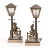 Paar Nachttischlampen mit Kinderfiguren - photo 1