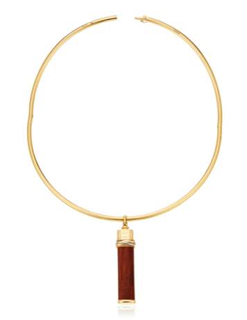 Cartier. CARTIER GOLD AND WOOD 'TRINITY' PENDANT WITH CARTIER GOLD NECKLACE - фото 3