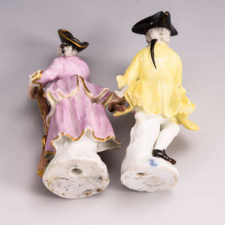 2 Miniaturfiguren: Jägerin und Kavalier - photo 2