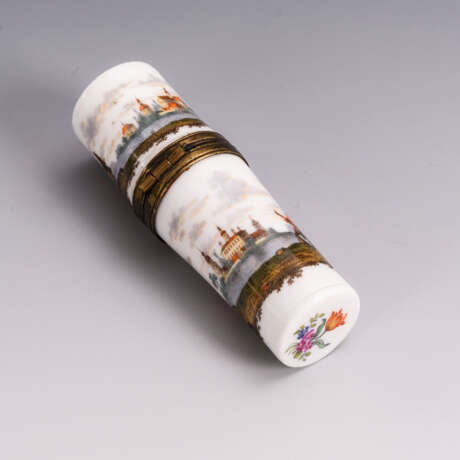 Nadelbehälter mit Watteaumalerei - photo 2