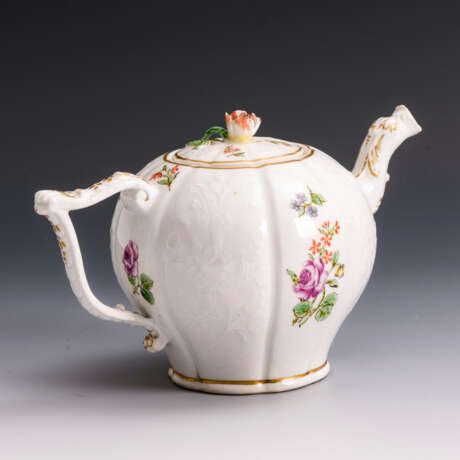 Barockes Teekännchen mit Blumenmalerei - photo 2