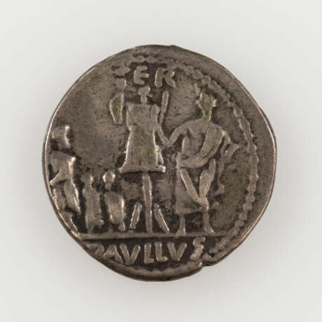 Röm. Republik /Silber - Denar 63 v.Chr. /Rom, L. Aemilius Lepidus, Av: Kopf der Concordia, PAVLLVS LEPIDVS CONCORDIA, - Foto 2