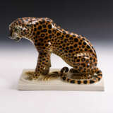 Sitzender Leopard - фото 3