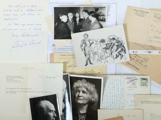 Künstlerkorrespondenzen Hand-/maschinengeschriebene Karten und Briefe unter anderem von Felix Petyrek - Foto 2