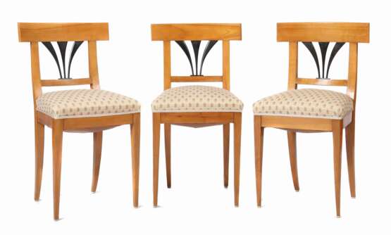 Drei Biedermeier-Stühle 2. Viertel 19. Jahrhundert - Foto 1