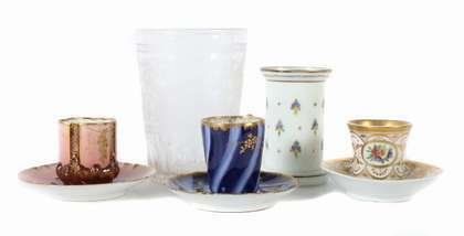 3 Mokkatassen und 2 Gläser 19. Jahrhundert - фото 1