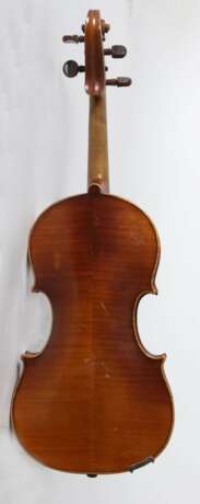 Geige mit Bogen auf innenliegendem Zettel bezeichnet: '' Nicolaus Amatus fecit in Cremona 1672'' - Foto 5