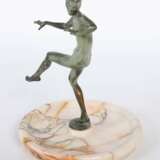 Elischer, John W. 1891 - 1966, österreichischer Bildhauer. ''Tanzender Frauenakt mit Schale'' - Foto 2