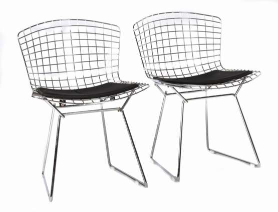 Bertoia, Harry San Lorenzo 1915 - 1978 Pennsylvania, Designer. 2 Stühle ''Wire Chair'' - фото 1