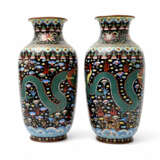 Paar Cloisonné-Vasen, CHINA, 20. Jahrhundert - Foto 4