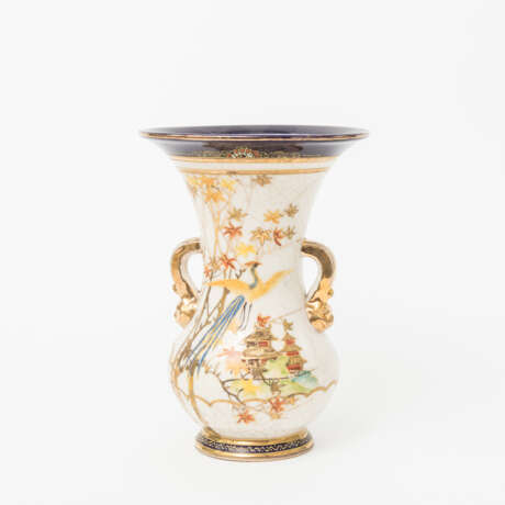 KonvoluTiefe: 5 Vasen im Satsuma-Stil. JAPAN, 20. Jahrhundert - Foto 3