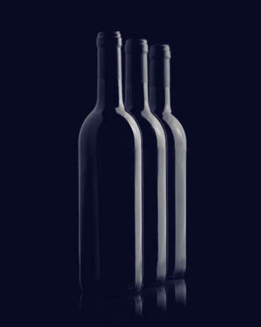 Mixed Spanish. La Rioja Alta, Vina Ardanza 1970 One depressed cork One b... - photo 1