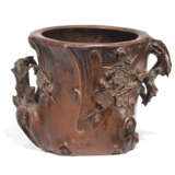 A FINELY MODELLED YIXING STONEWARE 'PLUM BLOSSOM' BRUSHPOT - фото 2