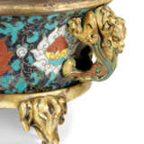 A RARE CLOISONNE ENAMEL AND GILT-BRONZE TRIPOD CENSER WITH E... - photo 3