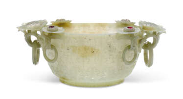 A MUGHAL-STYLE PALE GREENISH-WHITE JADE BOWL