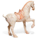 A PAINTED RED POTTERY FIGURE OF A PRANCING HORSE - photo 3