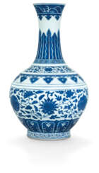 A MING-STYLE BLUE AND WHITE BOTTLE VASE