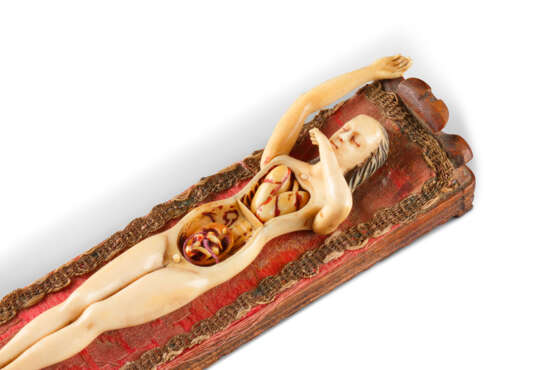 A GERMAN IVORY ANATOMICAL MODEL OF A PREGNANT WOMAN - фото 8