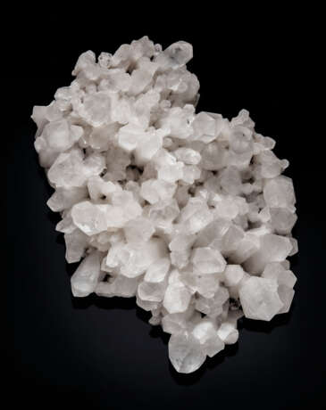 A LARGE QUARTZ CLUSTER - фото 4