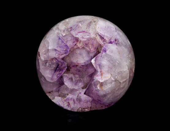 AN AMETHYST SPHERE WITH CRYSTAL CAVITY - photo 3