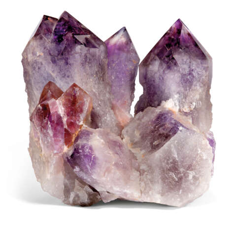 A CLUSTER OF LARGE AMETHYST POINTS - фото 1