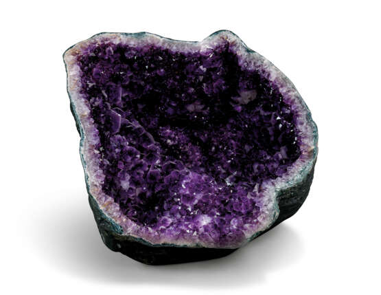 A DEEP AMETHYST GEODE - фото 1