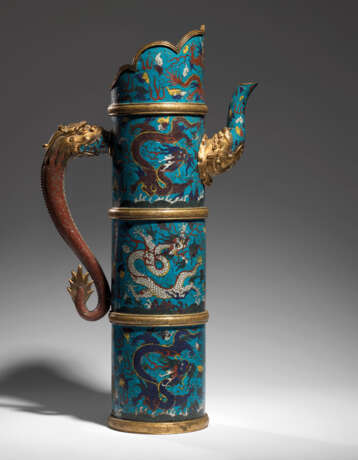 A LARGE TIBETAN-STYLE CLOISONNÉ ENAMEL EWER AND COVER, DUOMU... - photo 1