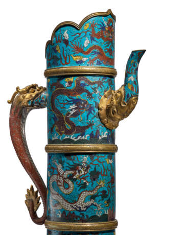 A LARGE TIBETAN-STYLE CLOISONNÉ ENAMEL EWER AND COVER, DUOMU... - фото 3