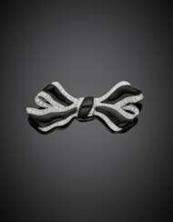 PETOCHI | Diamond and onice white gold bow brooch/pendant