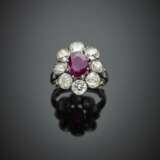 Oval ct. 1.85 circa ruby with old mine and brilliant cut diamond white gold cluster ring - photo 1