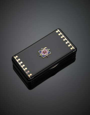 CARTIER | Silver and gold alloy and black enamel box on the cover an enamel flower and small diamonds - Foto 2