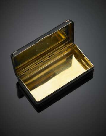 CARTIER | Silver and gold alloy and black enamel box on the cover an enamel flower and small diamonds - Foto 3