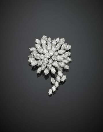 Round marquise and pear shape diamond platinum flower brooch - photo 1