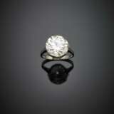 Round ct. 6.77 old cut diamond white gold solitaire ring - photo 1