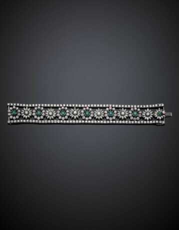 BLACK STARR & FROST | Round and marquise cut diamonds and emerald white gold bracelet - Foto 2