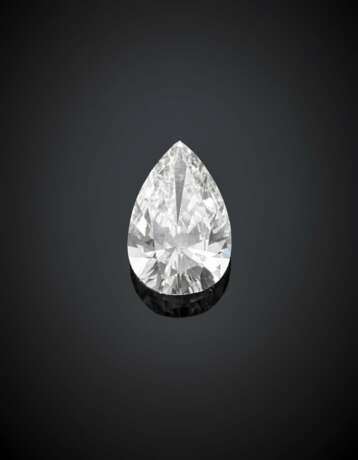 Pear shape ct. 10.16 diamond white gold ring with two shield shape diamond shoulders ct. 0.50 circa circa each - photo 4