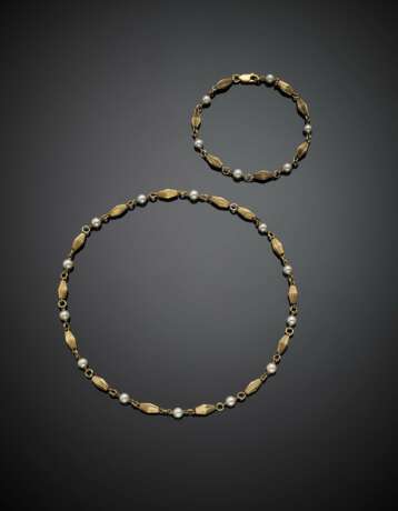 Yellow gold and pearl jewellery set comprising cm 39 circa necklace and cm 20.60 circa bracelet - Foto 1