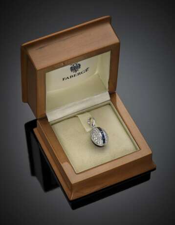 FABERGE' | Diamond and guilloché blue enamel white gold egg pendant - фото 2