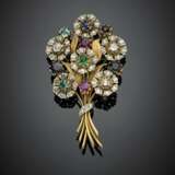 Bi-coloured chiselled gold posy brooch with old mine diamonds - photo 1