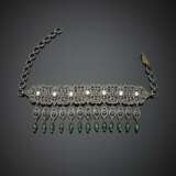 Silver and 9K yellow gold adjustable choker with irregular diamonds also accented with emerald beads - фото 1