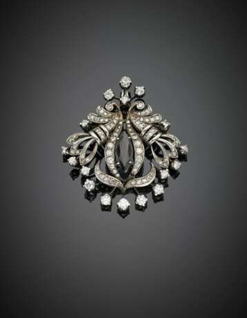 Round and single cut diamond ct. 2.30 circa marquise sapphire white gold brooch pendant - фото 1