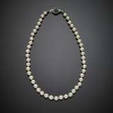 Cultured mm 6.50/7.50 pearl necklace with white gold gem set clasp - photo 1