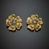 Pair of bi-coloured gold diamond and sapphire flower brooches - фото 1