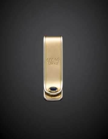 Yellow gold with cabochon sapphire tie clip - photo 1