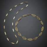 Yellow gold lot comprising two necklaces - photo 1