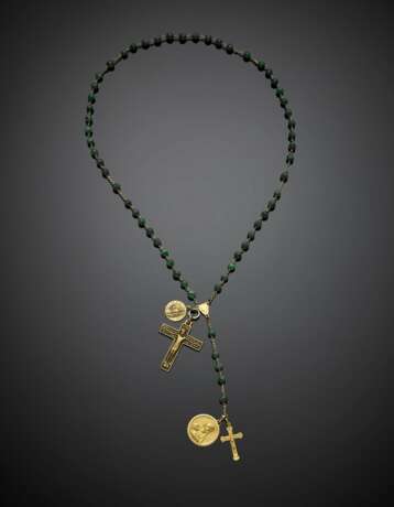 Yellow gold and malachite rosary with a Crucifix and medal - фото 1