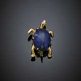 GUCCI | Yellow gold sodalite turtle brooch - фото 1