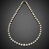 Cultured pearl graduated necklace with diamond and sapphire white gold clasp - фото 1