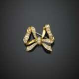 Yellow gold diamond bow brooch/pendant - photo 1