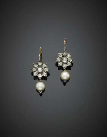 Silver and 9K gold pendant flower earrings with rose cut diamonds and mm 10 circa cultured pearls - фото 1